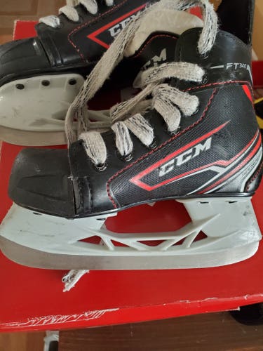 Youth Used CCM JetSpeed FT340 Hockey Skates Regular Width Size 12