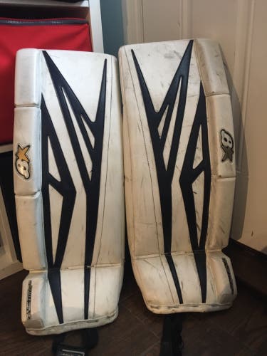 Ice hockey goalie pads