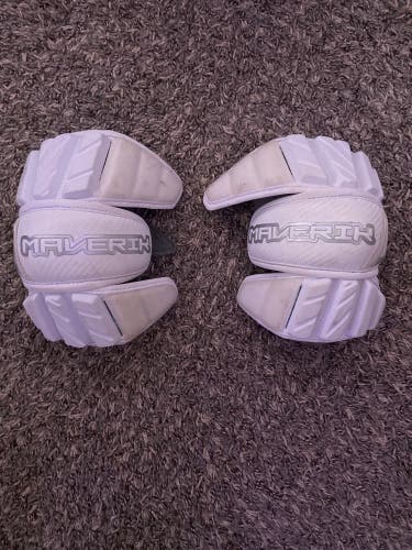 Used Medium Maverik Max Arm Pads