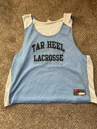 UNC Men's Lacrosse Practice Pinnie (L)
