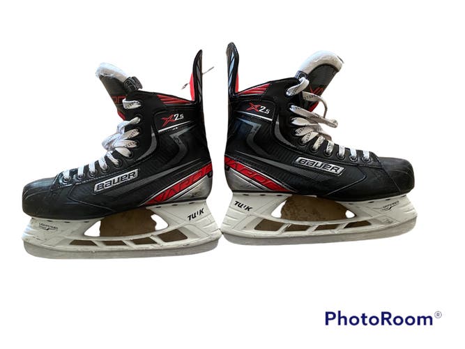 Senior Bauer Regular Width Size 7 Vapor X2.5 Hockey Skates