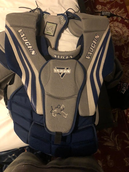 Senior Medium Vaughn Ventus SLR chest protector