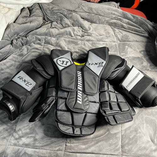 Warrior Ritual XP Chest And Arm Protector - Senior