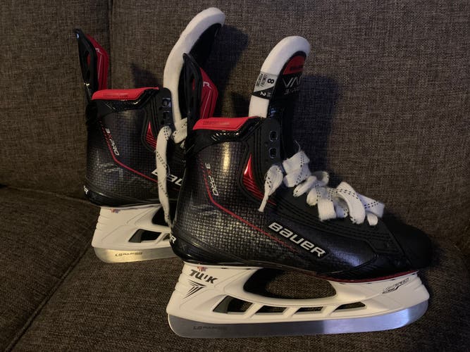 NEW! Bauer 3X Pro skates size 8 Fit 2