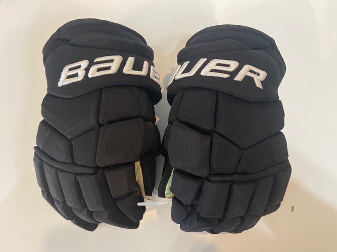 Bauer Pro Stock Supreme Ultrasonic Gloves Black