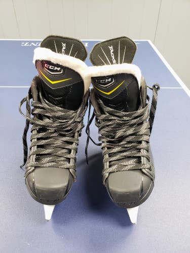 Junior Used CCM Tacks 3052 Hockey Skates Regular Width Size 4.5