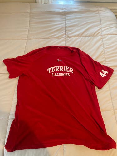 Boston University Lacrosse Team Issued T-Shirt
