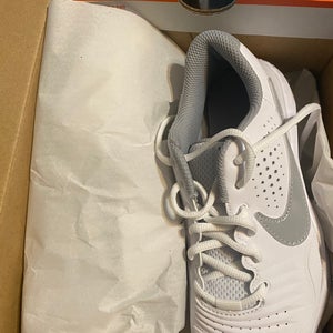 Nike Alpha Huarache 3 Turf 4.5 youth