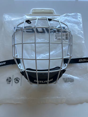 New Medium Bauer Profile II Facemask Full Cage