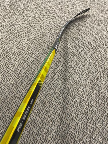 Bauer Ultrasonic P92 curve 50 flex left hand stick