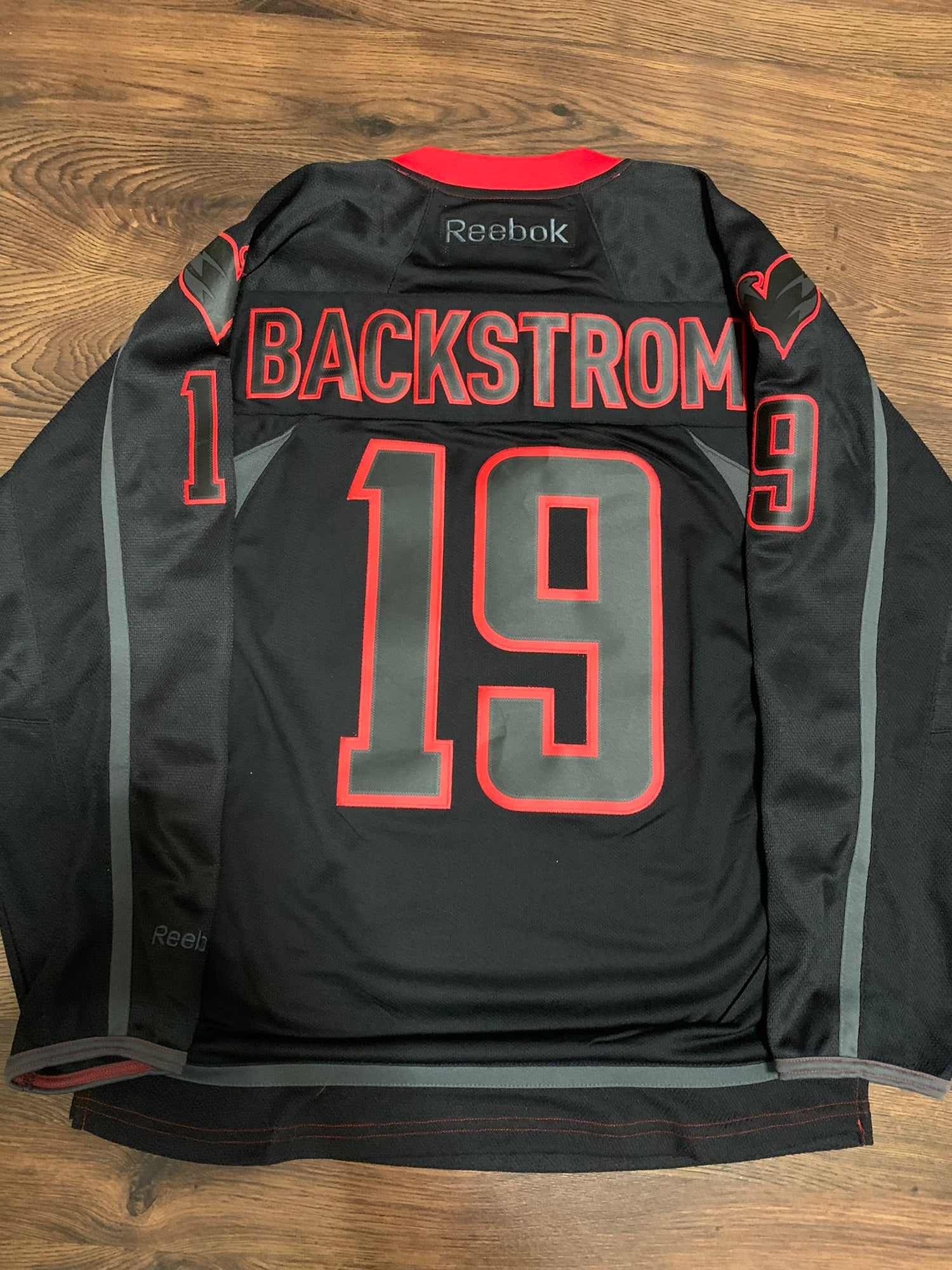 Reebok Backstrom Washington Capitals Black Ice Alt NHL Hockey Jersey Black  S | SidelineSwap
