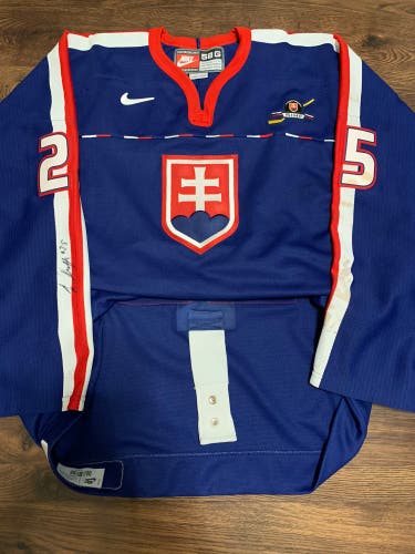 Game Worn Droppa Nike Authentic Team Slovakia 1998 Nagano IIHF Hockey Jersey 58G