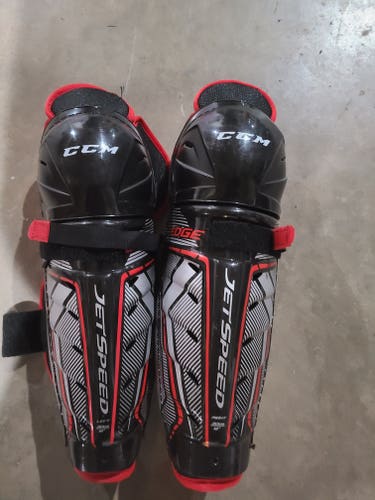 Used CCM Jetspeed edge Shin Pads