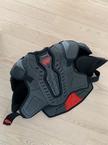 Senior Medium CCM  RBZ Shoulder Pads