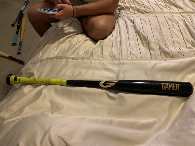 Used Marucci Wood Gamer Bat (-3) 29 oz 32"