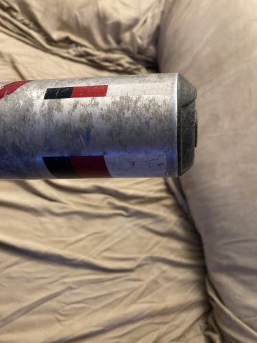 DeMarini (-11) 16 oz 27" Sabotage Bat