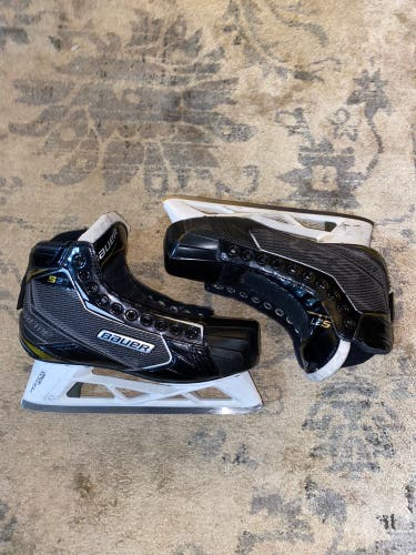 Senior Bauer Regular Width Size 8 Supreme S27 Hockey Goalie Skates