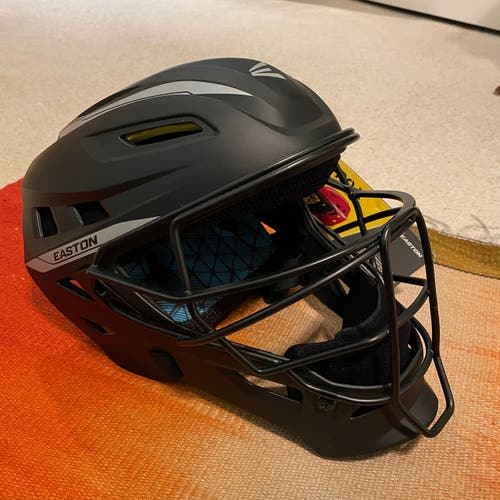 Brand New Easton Pro X Catcher's Mask (Small)