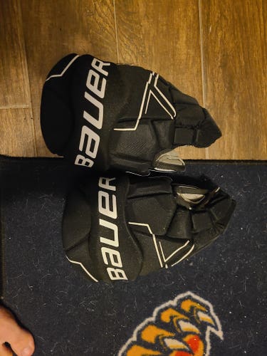 Used Bauer NSX Gloves 14"