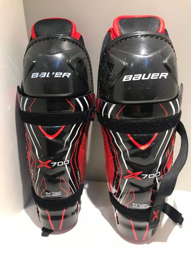 Bauer Vapor X700 Shin Pads