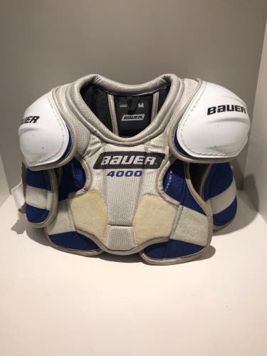 Senior Medium Bauer SP4000 Shoulder Pads