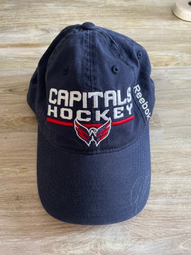 Washington Capitals hat — Signed by Tom Wilson