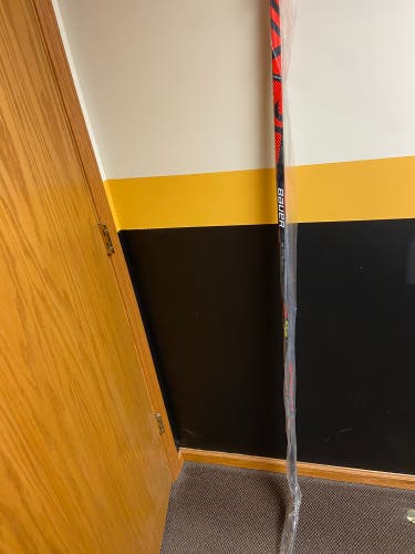 Senior Left Hand Vapor FlyLite Hockey Stick - P92 - 87 Flex