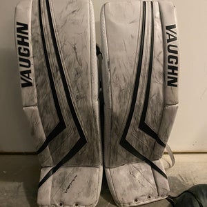 Vaughn venture pads and ccm gloves