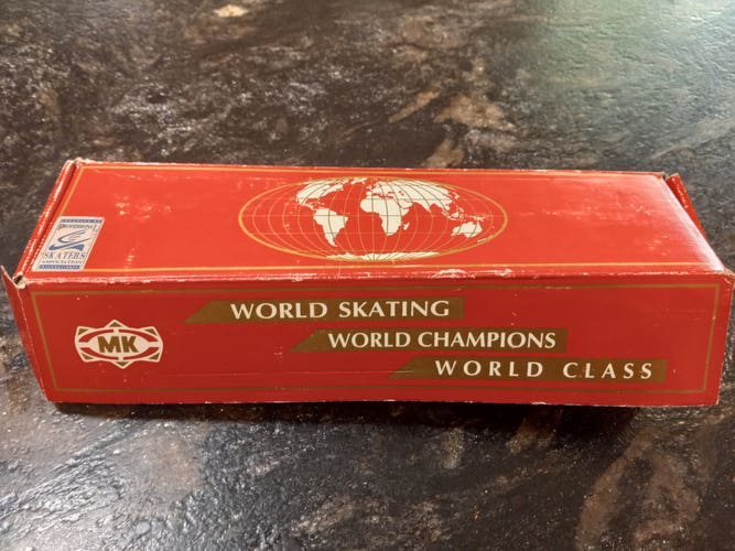 Pre Owned MK   Figure Skate Blades Size 10