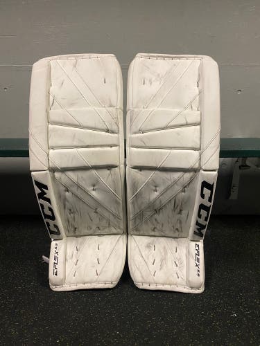 CCM EFLEX 5.9 Goalie Leg Pads