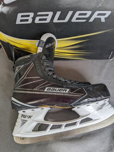 Senior Used Bauer Supreme 1S Hockey Skates Narrow Width Size 7.5