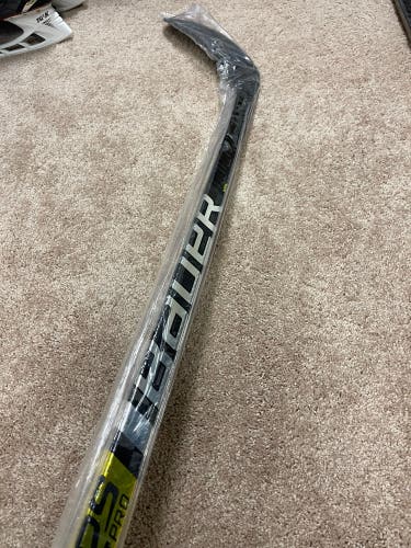 New Right Handed Supreme 2S Pro Hockey Stick