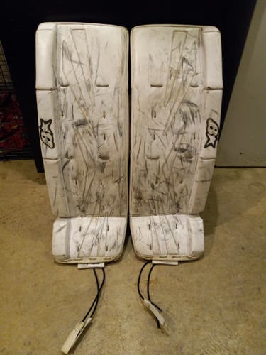Used 31" Brian's NetZero Goalie Leg Pads