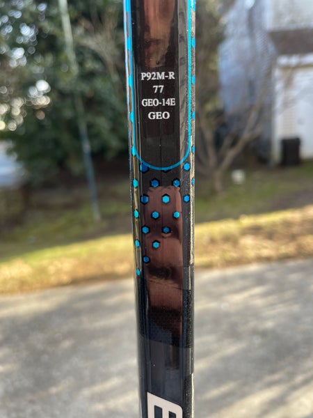 New Right Handed Nexus Geo Hockey Stick