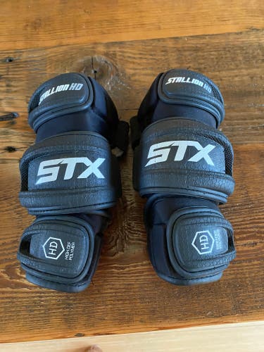 Used Small STX Stallion HD Arm Pads