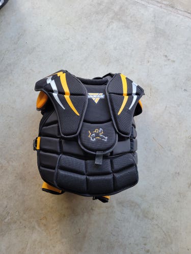 Used Large Vaughn Velocity V7 XF Pro Goalie Chest Protector