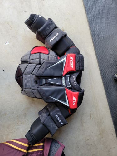 Used Medium CCM Extreme Flex Shield E2.9 Goalie Chest Protector