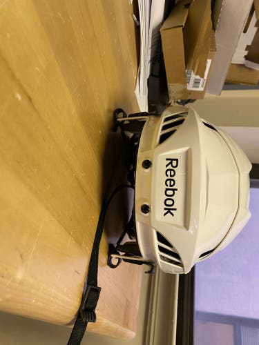 Reebok 7K Medium Helmet - White
