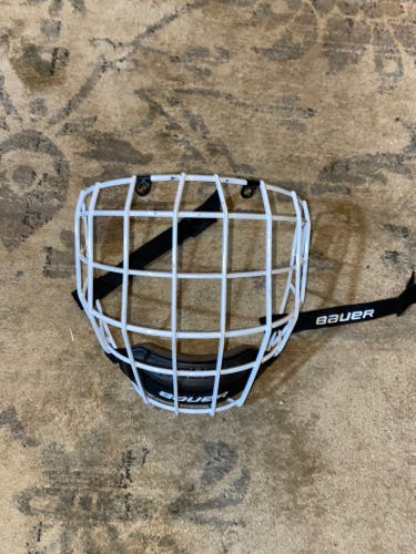 Used Medium Bauer Full Cage Profile II Facemask