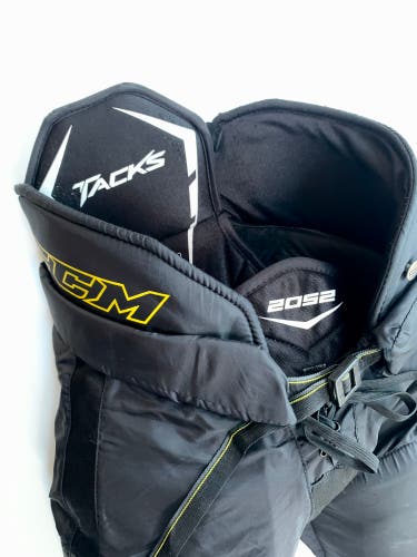 Junior Large CCM  Tacks 2052 Hockey Pants