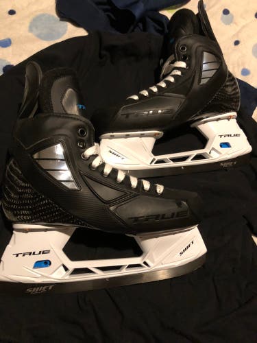 Senior True Regular Width Pro Stock Size 7 Pro Custom Hockey Skates