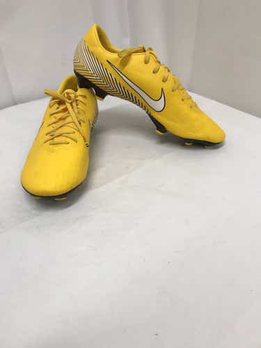Used Nike Senior 12.5 Football Shoes