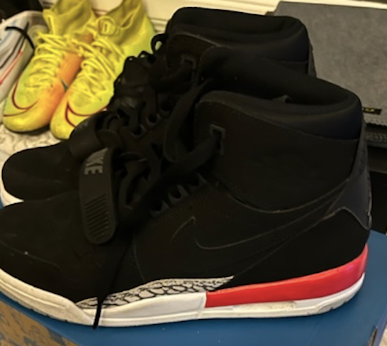 Used Kid's Size 6.0 (Women's 7.0) Air Jordan Shoes