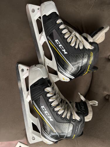 CCM 9060 goalie skates