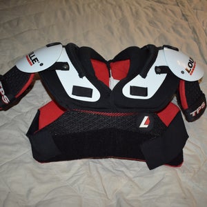 Louisville Slugger TPS Ventex Hockey Shoulder Pads, Junior Medium - Great Condition!
