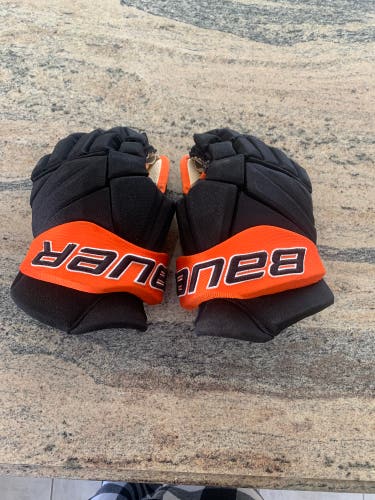 USHL New Bauer Gloves