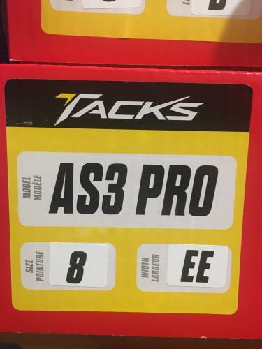 Senior CCM Extra Wide Width  Size 8 AS3 Pro Hockey Skates
