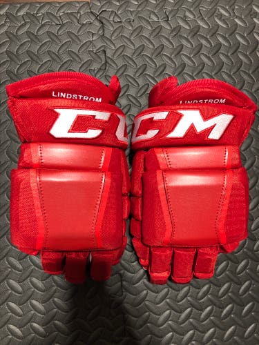 New CCM 14" HG97 Gloves G.Lindstrom