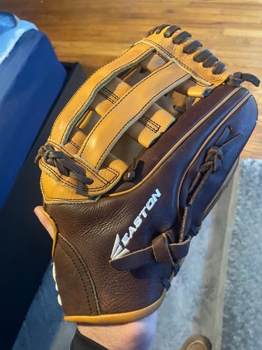 New Right Hand Throw 12.75" Pro Collection Baseball Glove