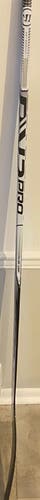 Warrior RV2 PRO Goal Stick Senior 25” W33 Twist reg hand